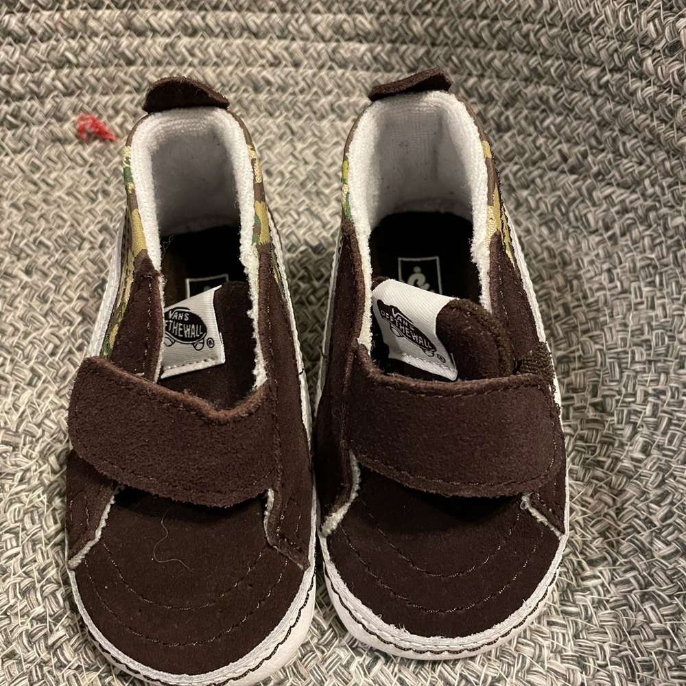 Camo infant vans